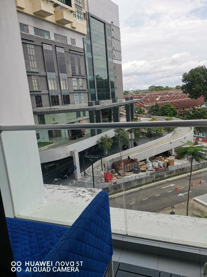 Platino Aparment @ Paradigm Mall *