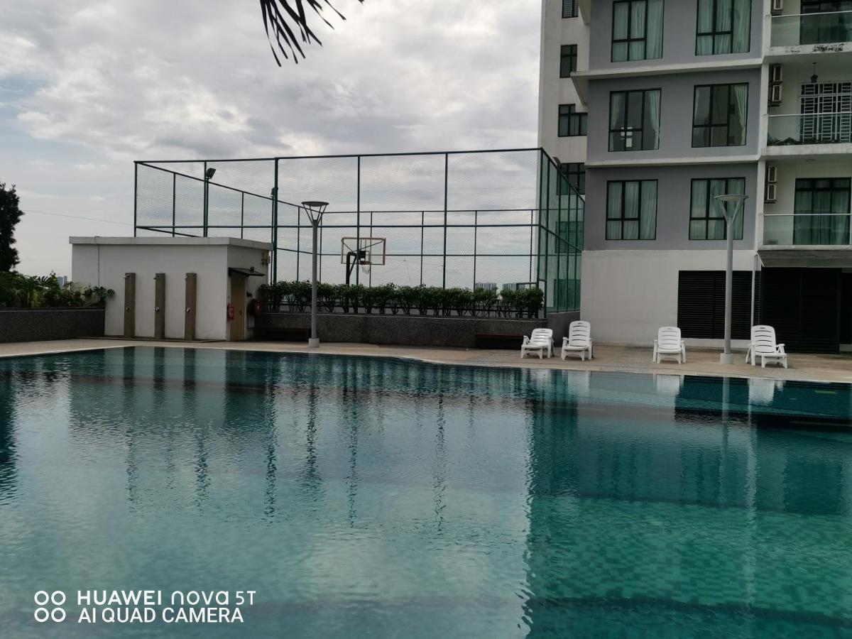 Platino Aparment @ Paradigm Mall