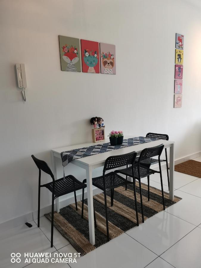 Platino Aparment @ Paradigm Mall Apartment *